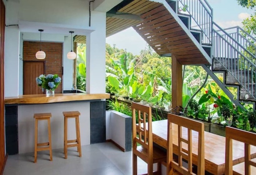 Отель La Montana