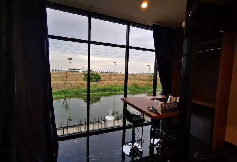 Hotelli Skyline Resort