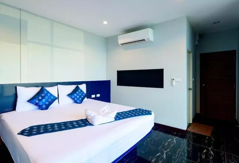 Hotelli Skyline Resort