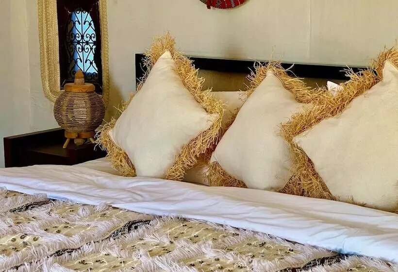 Hotelli Agafay Yes We Camps & Spa