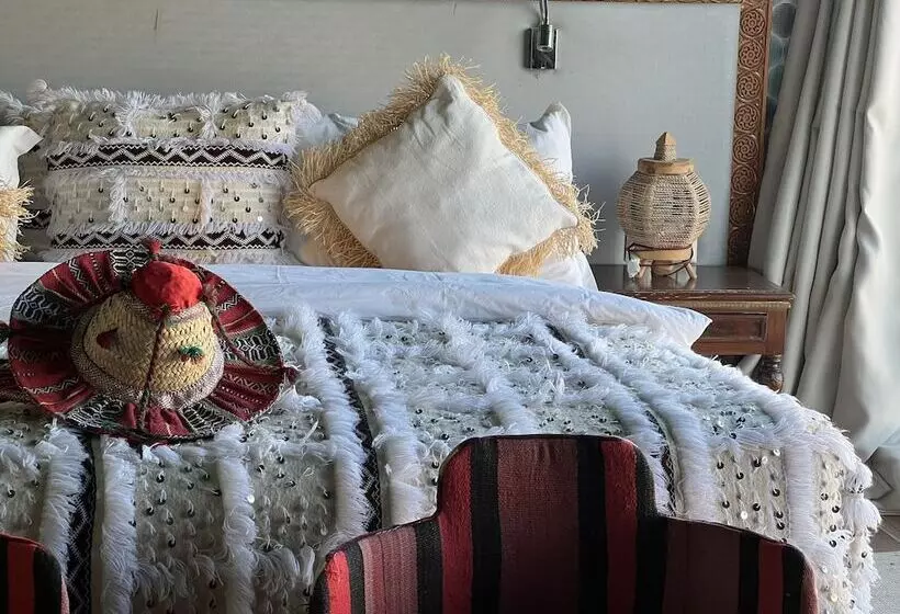 Hotelli Agafay Yes We Camps & Spa