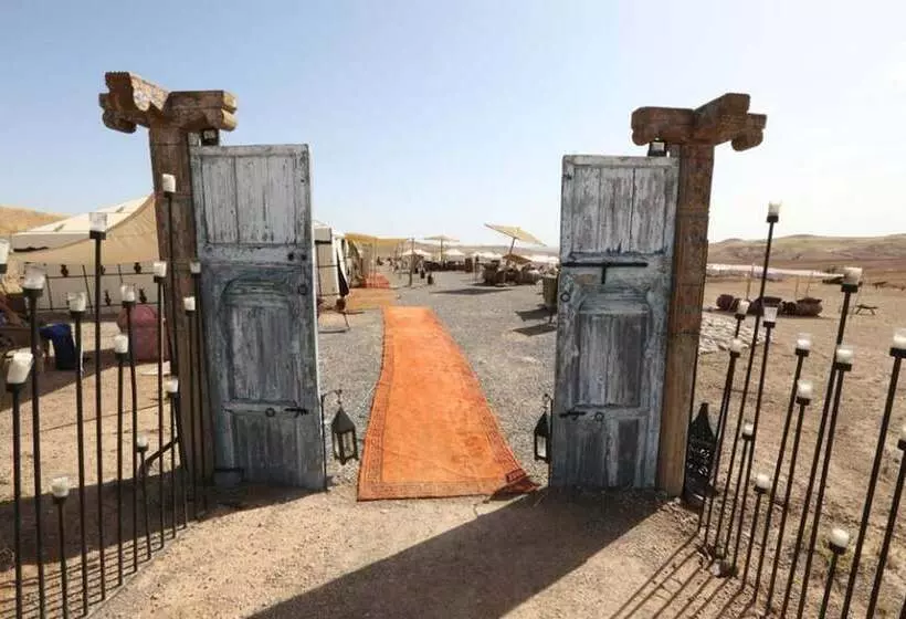 Hotelli Agafay Yes We Camps & Spa