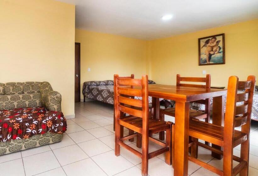 Hotel Zaragoza, San Juan De Los Lagos