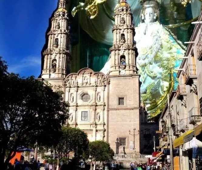 ホテル Zaragoza, San Juan De Los Lagos