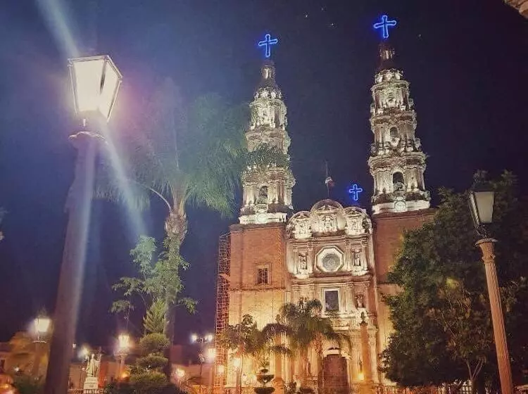 ホテル Zaragoza, San Juan De Los Lagos