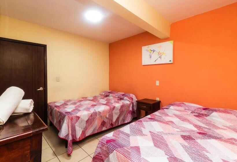 Hotel Zaragoza, San Juan De Los Lagos