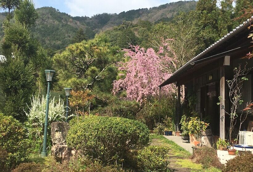 פנסיון Minsyuku Atsuan