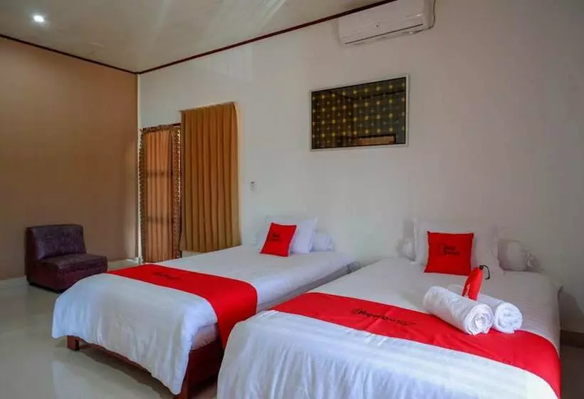 ペンション Reddoorz @ Tomia Island Wakatobi