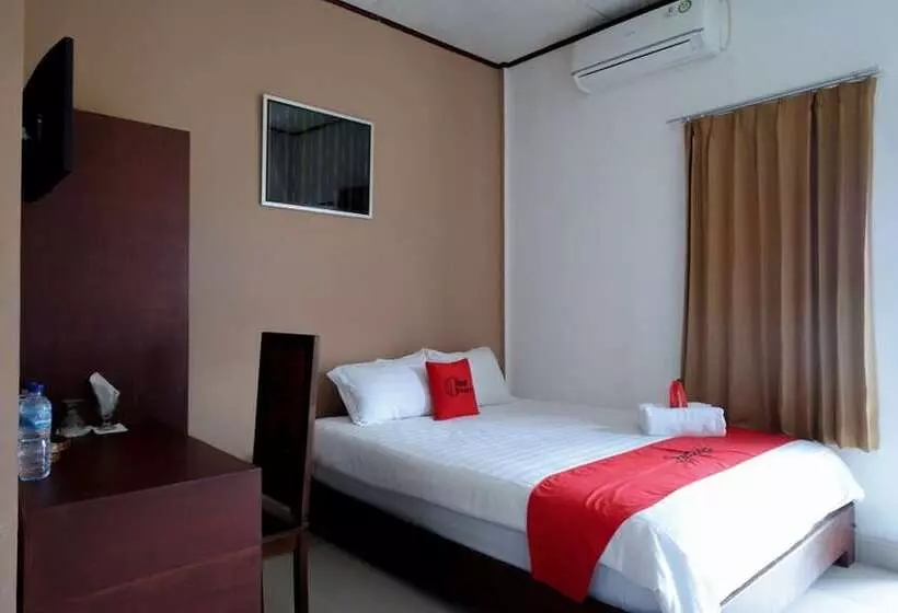 ペンション Reddoorz @ Tomia Island Wakatobi