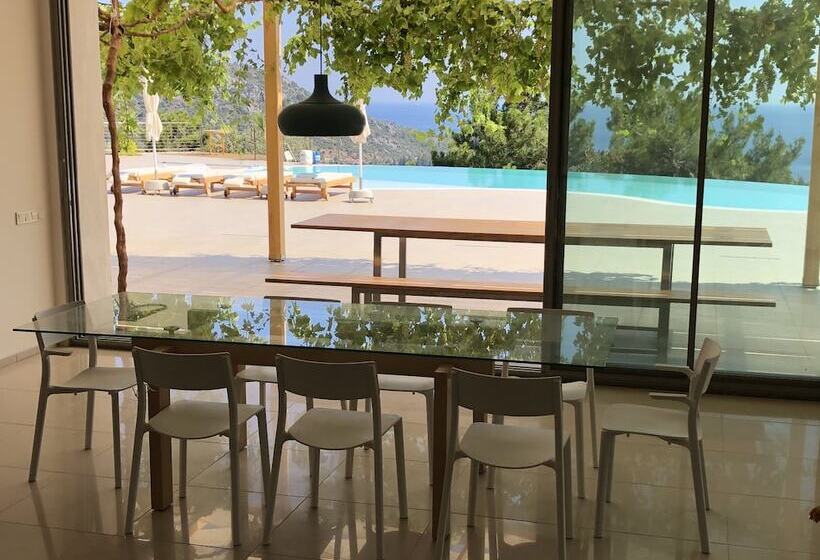 پانسیون Villa Mavie