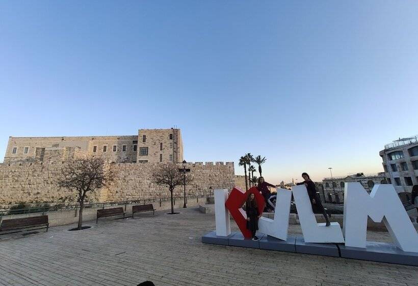 ユースホステル Capsule & Dormitory Space X