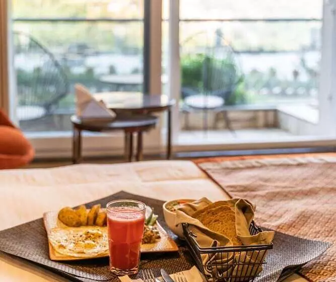 Hotelli Antalya
