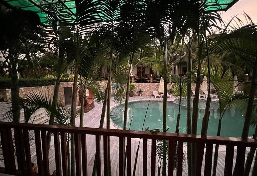 هتل Bungalow Sang Tuoi Mountains