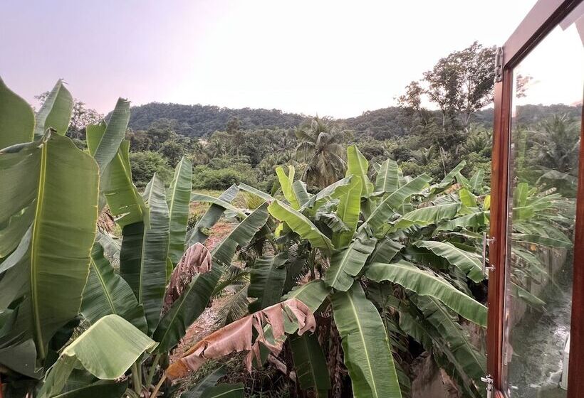 هتل Bungalow Sang Tuoi Mountains