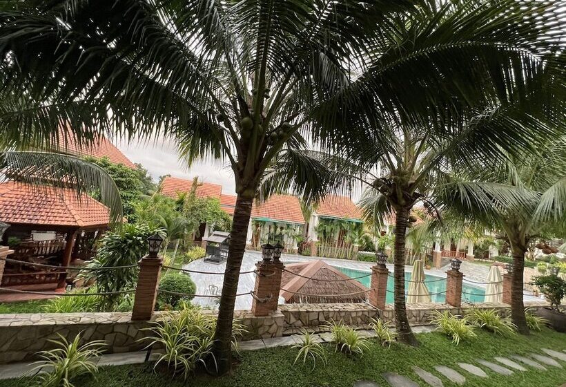 هتل Bungalow Sang Tuoi Mountains