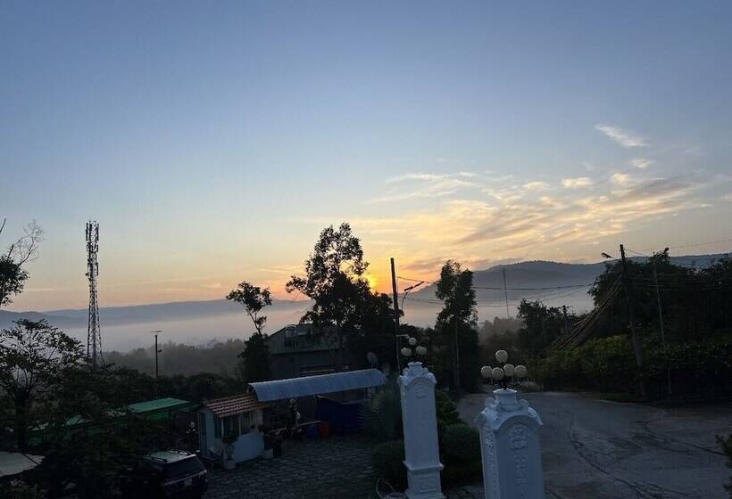 هتل Bungalow Sang Tuoi Mountains