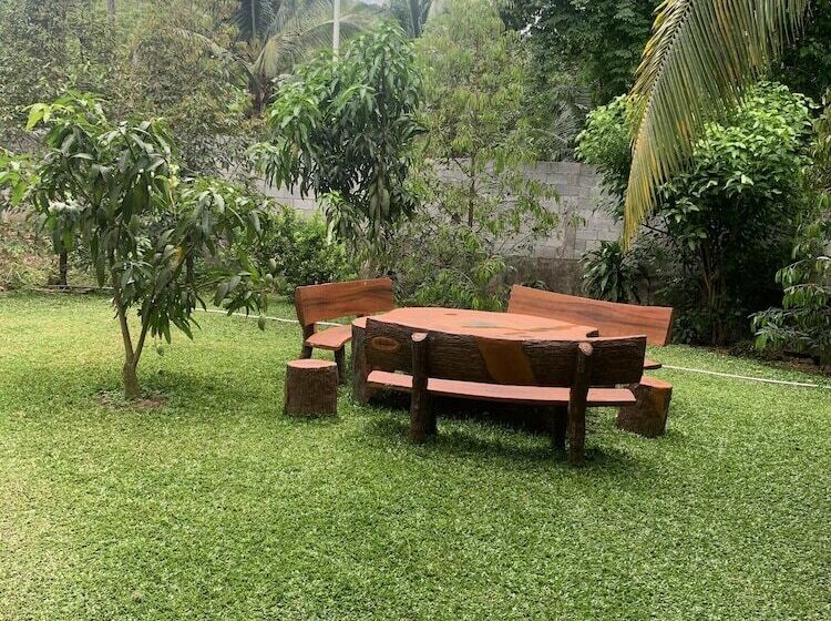 هتل Bungalow Sang Tuoi Mountains