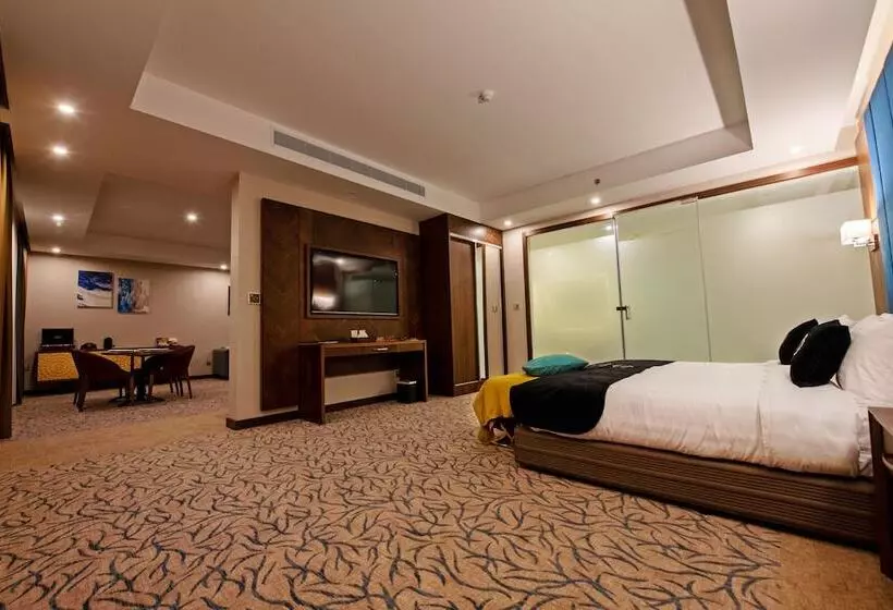 فندق سن داي الزمرد Sunday Emerald