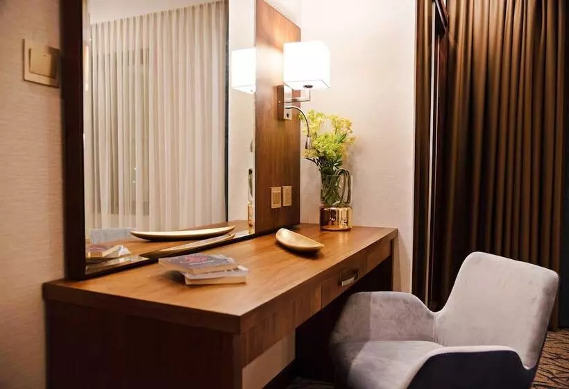 فندق سن داي الزمرد Sunday Emerald