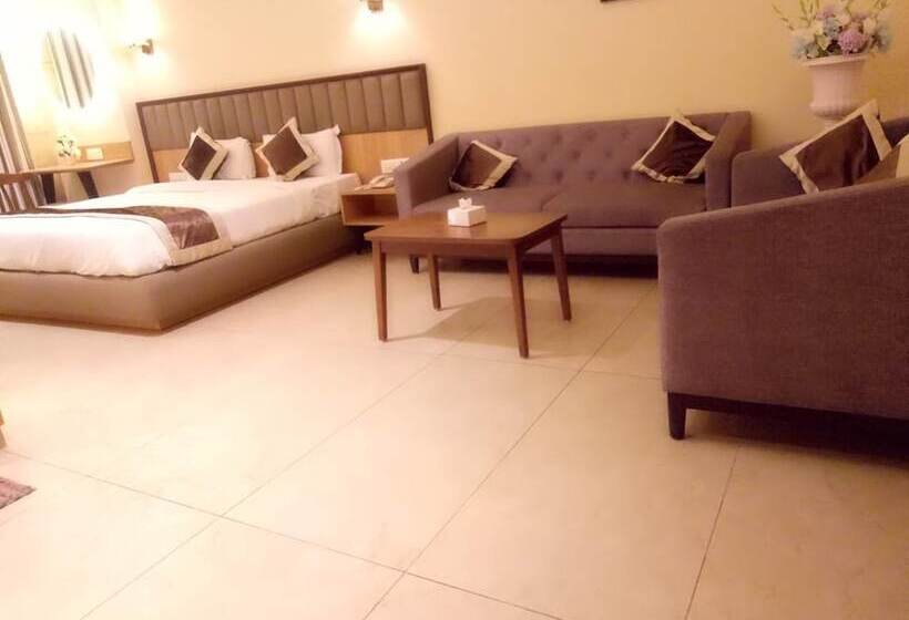 Hotel Rudra Shelter Business