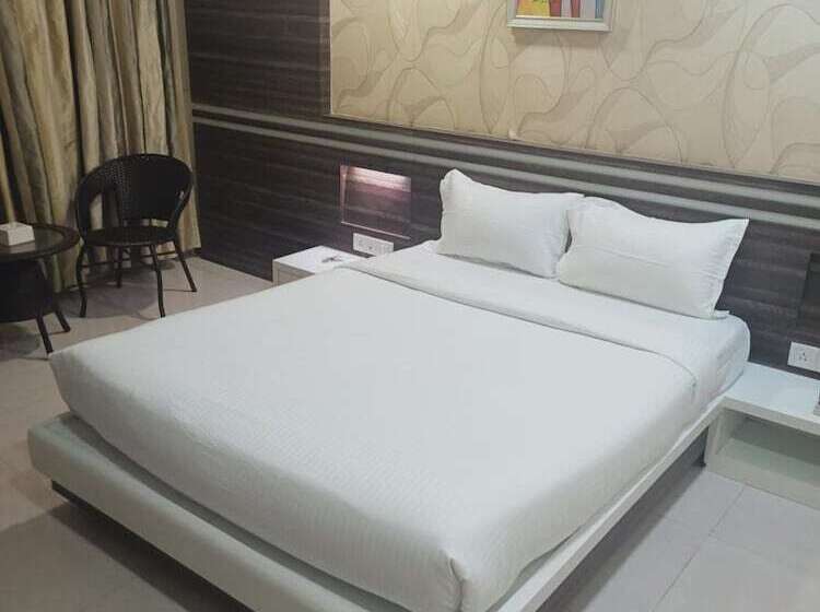 Hotel Rudra Shelter Business