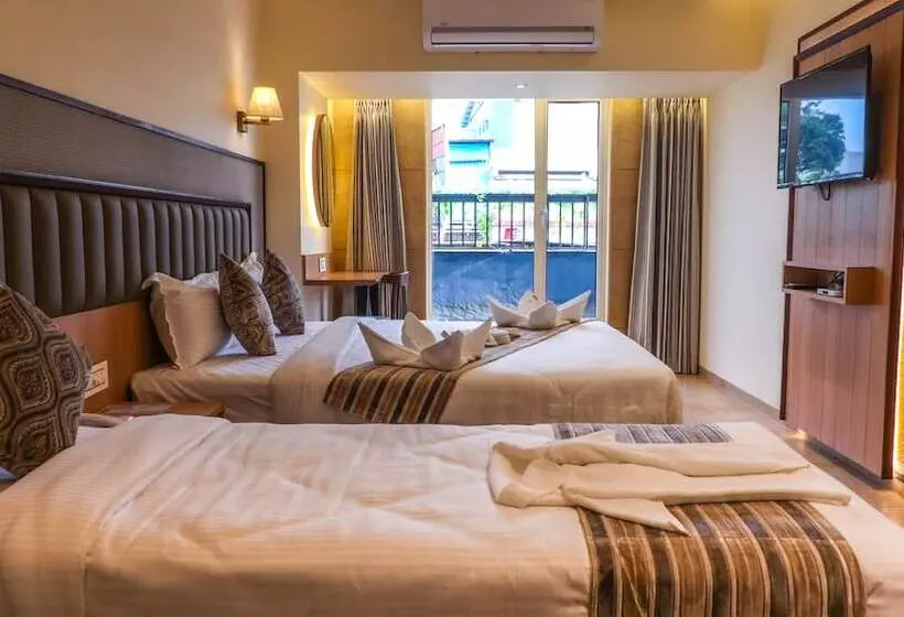 Hotelli Rudra Shelter Business