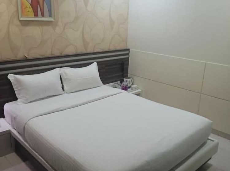 Hotel Rudra Shelter Business