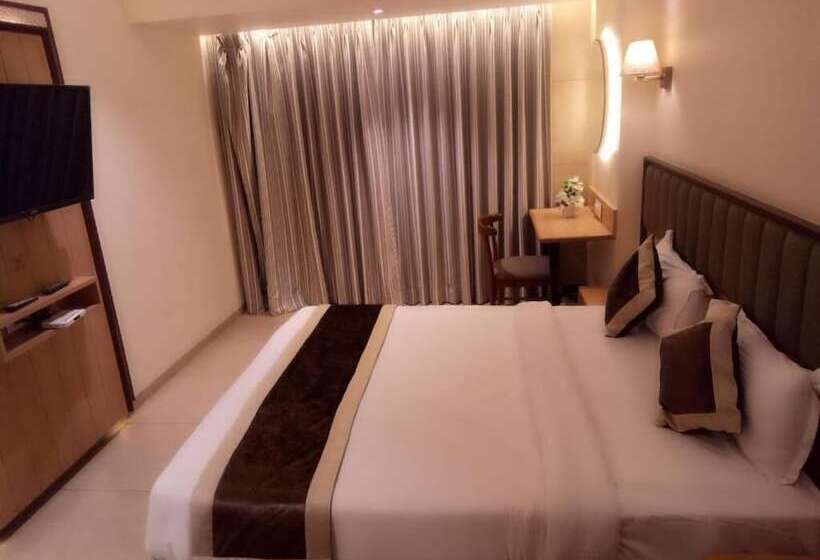 Hotel Rudra Shelter Business