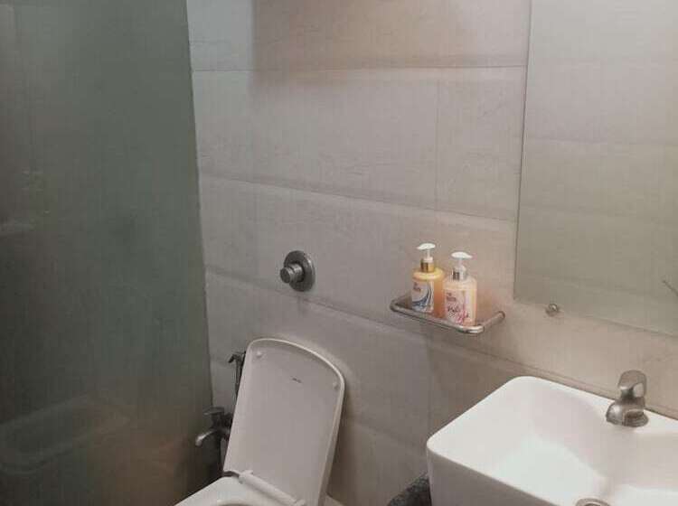 Hotel Rudra Shelter Business