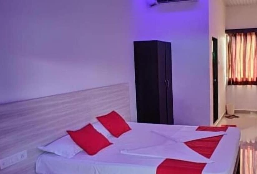 Hotell Shree Pingara