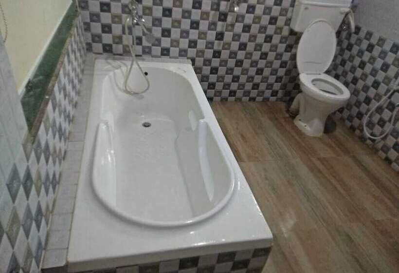 Hotell Shree Pingara