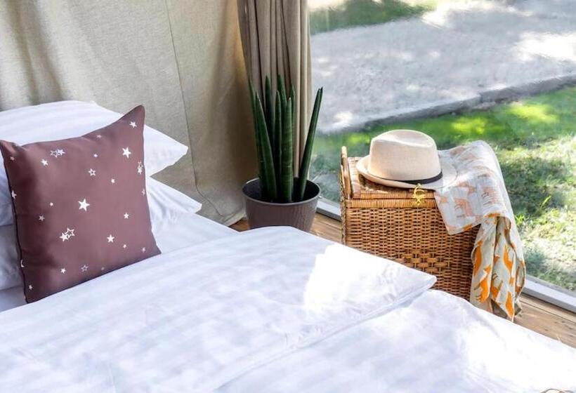 فندق The Campster Kanchanaburi