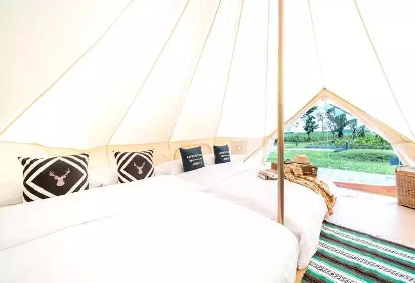 Hotelli The Campster Kanchanaburi