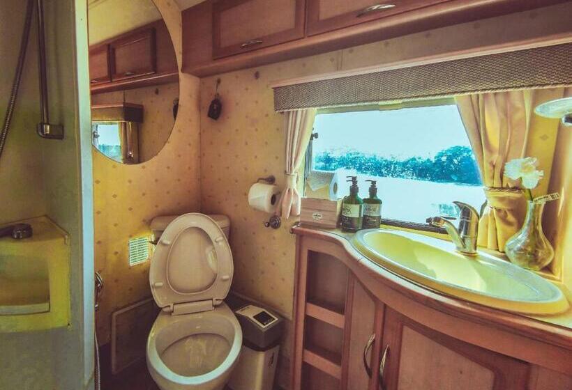 فندق The Campster Kanchanaburi