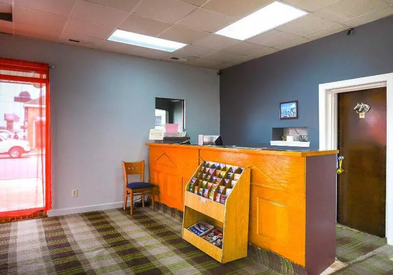 Motelli OYO Hotel Williamston