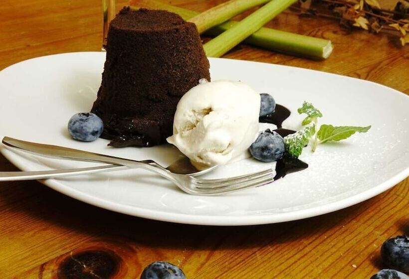 Pensió Japan Snowsports