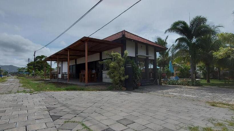 פנסיון Kuta Paradise