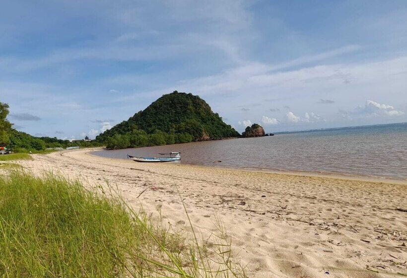 פנסיון Kuta Paradise