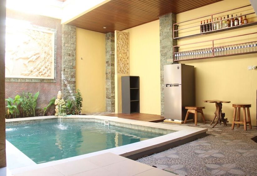 ペンション The Garuda Homestay Sanur