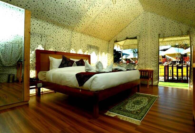 אתר נופש Banjara Mountain Retreat Chail Hills