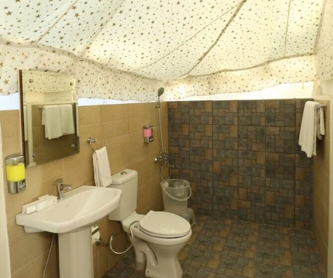 אתר נופש Banjara Mountain Retreat Chail Hills