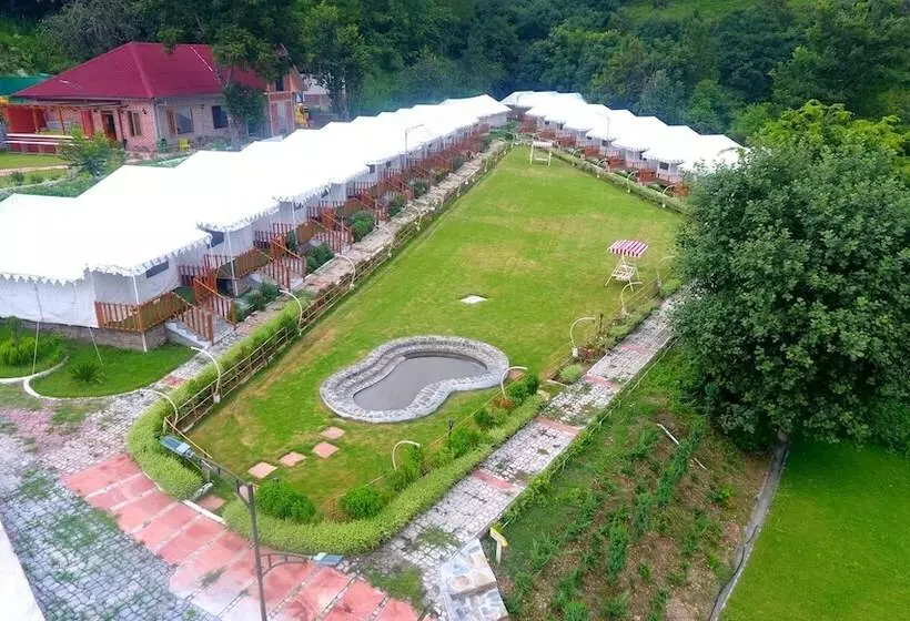 Lomakeskus Banjara Mountain Retreat Chail Hills