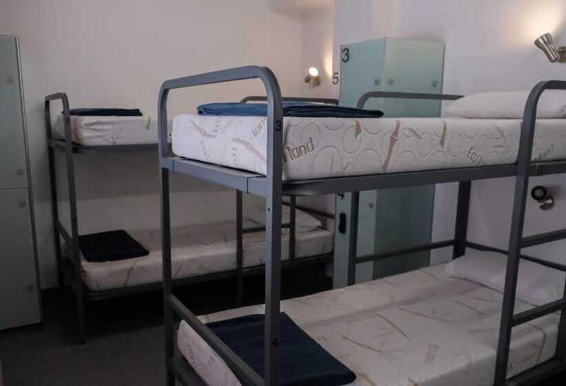 Hellobcn Youth Hostel Barcelona