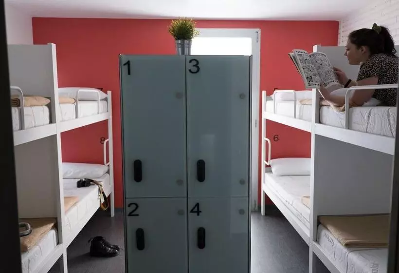 Hellobcn Youth Hostel Barcelona