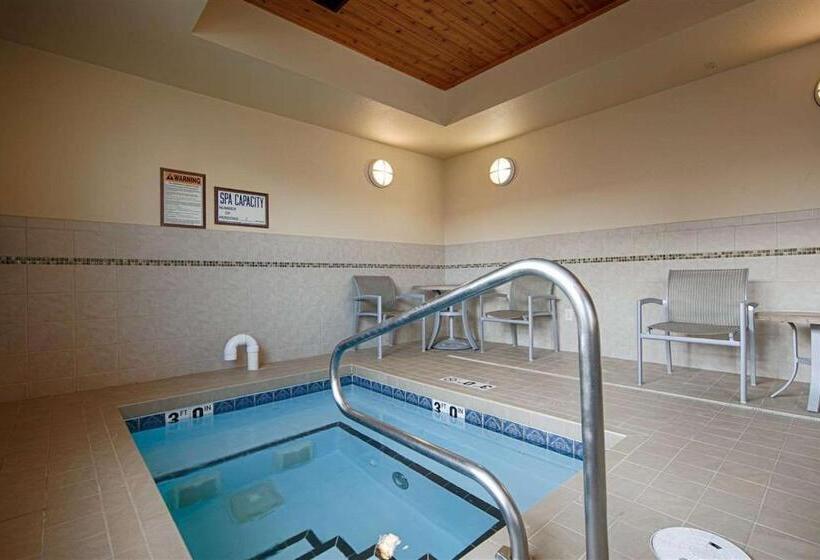 Heritage Hotel And Suites