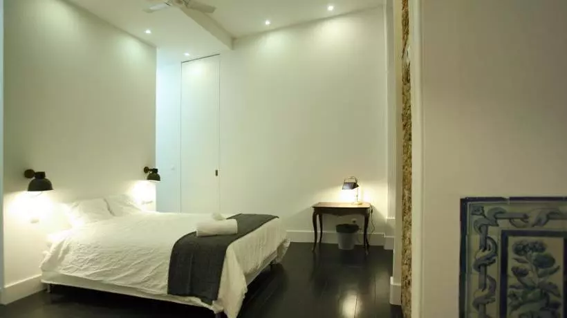 Hostal Travellers House