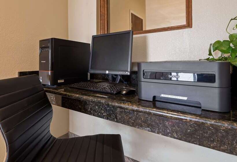 Отель Best Western Regency Inn & Suites