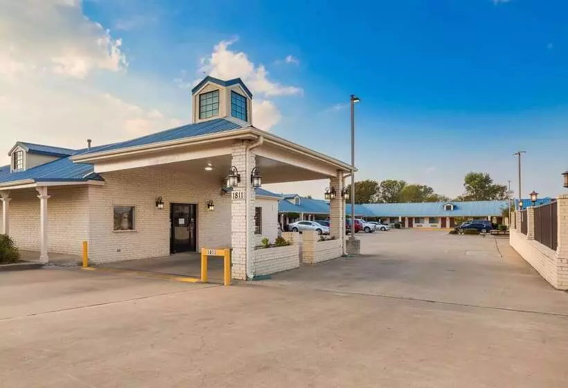 酒店 Best Western Regency Inn & Suites