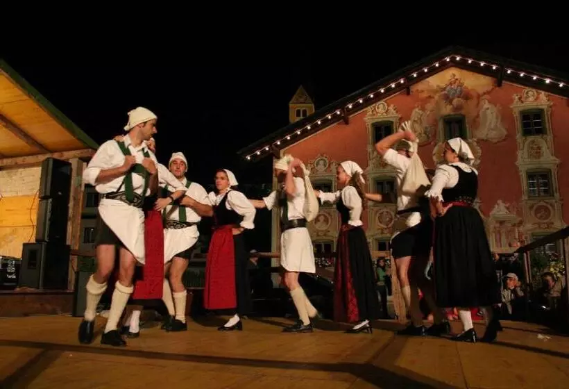 ホテル Gasthof Bären