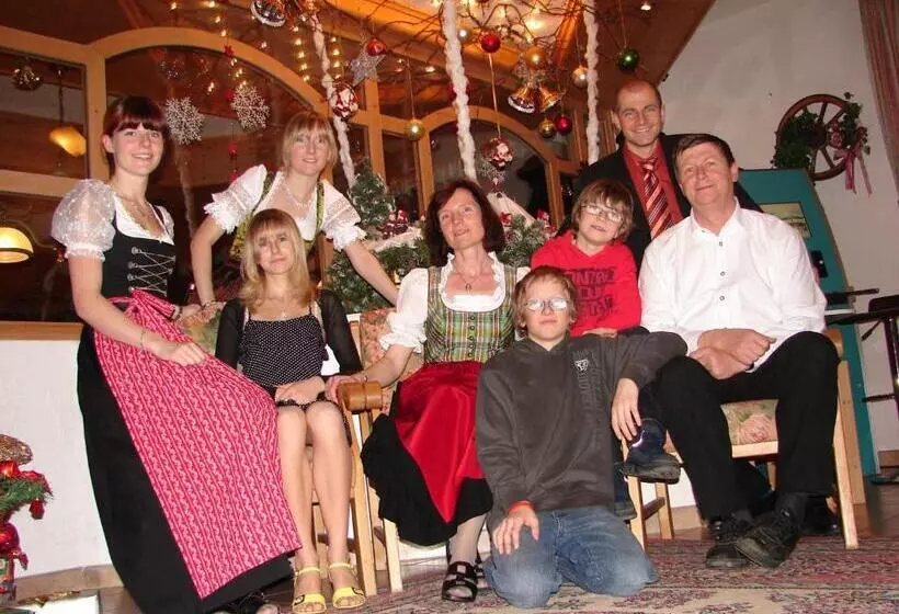 ホテル Gasthof Bären